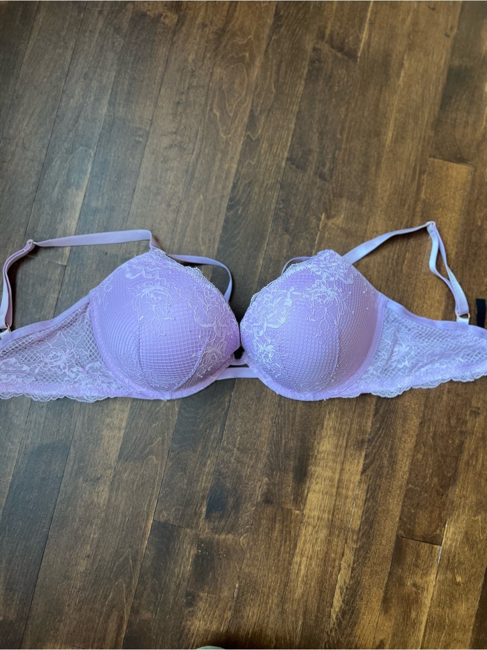 Victoria's Secret Lavender Lace Push-Up Bra